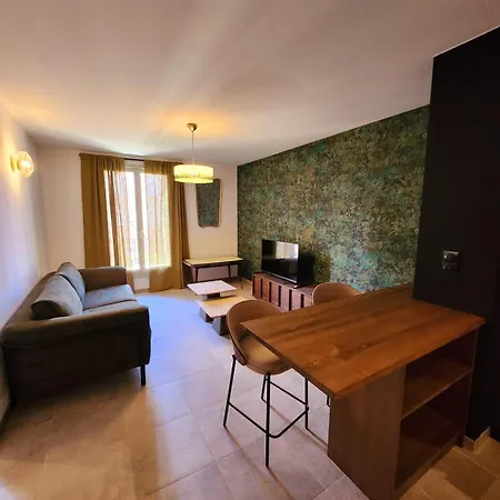 Superbe Centre * Calvi (Corsica)